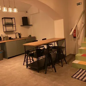 Capsule Erbenova Hostel Prague